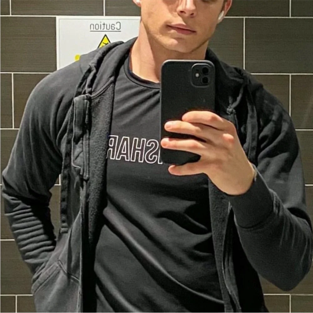 GYMSHARK MEN CUT OUT LOGO T SHIRT BODYBUILDING BODYBUILDER WEIGHT LIFTING ACTION - Picture 4 of 16